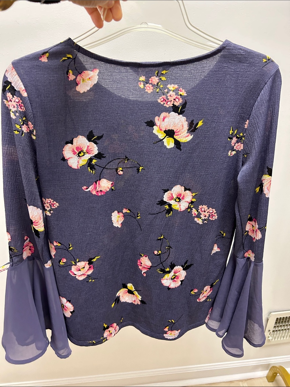 LC Lauren Conrad Navy Floral Bell-Sleeve Top image 3